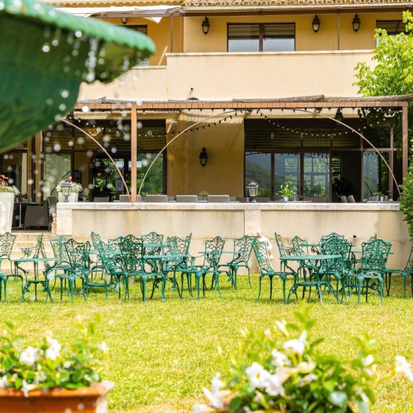 Repas de groupe - Café De La Gare - restaurant BONNIEUX - restaurant a faire BONNIEUX